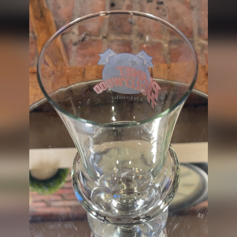 EC - 22oz. Planet Hollywood - Orlando Hurricane Glass - Picture 5 of 7